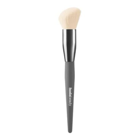 huda beauty diffusing cheek brush