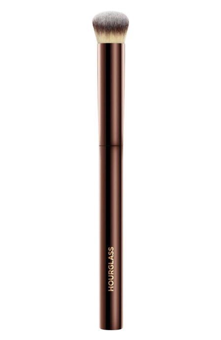 HOURGLASS concealer brush