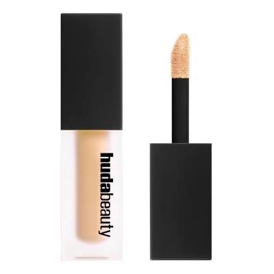 Huda Beauty Concealer mini